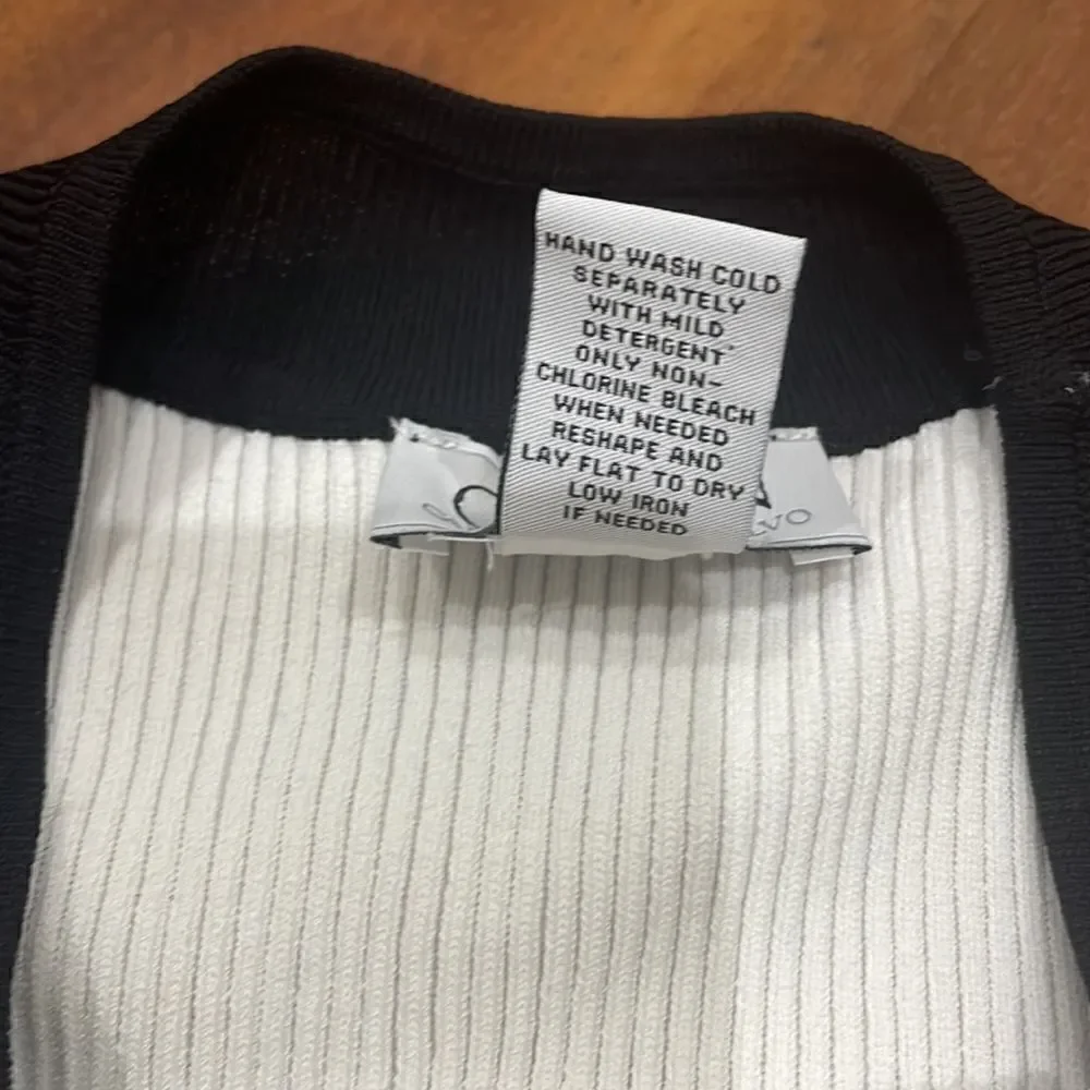 Carmen Marc Valvo Knit Sleeveless Sweater Size Small - Picture 4 of 4